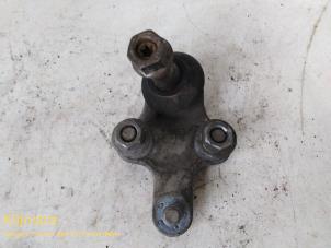 Used Steering knuckle ball joint Peugeot 308 Price on request offered by Fa. Klijnstra & Zn. VOF