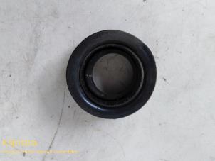 Used Front shock absorber rubber, left Peugeot 308 Price on request offered by Fa. Klijnstra & Zn. VOF