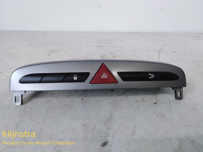 Usados Interruptor Peugeot 308 (4A/C) 1.6 VTI 16V Precio de solicitud ofrecido por Fa. Klijnstra & Zn. VOF