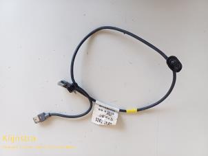 Gebrauchte USB-Stecker Peugeot 308 Preis auf Anfrage angeboten von Fa. Klijnstra & Zn. VOF
