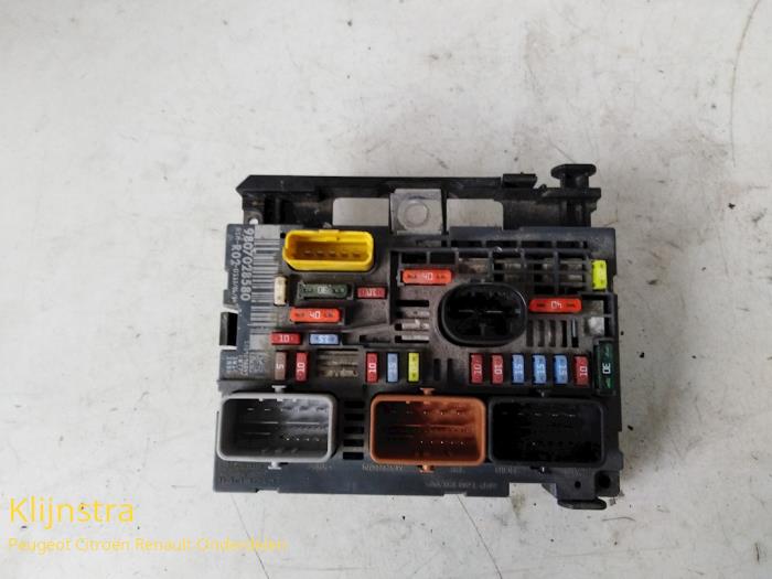 Fuse box from a Peugeot 3008 2014