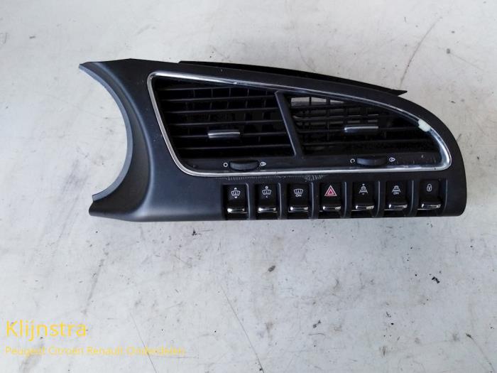 Dashboard vent Peugeot 3008 - 823113 - Fa. Klijnstra & Zn. VOF