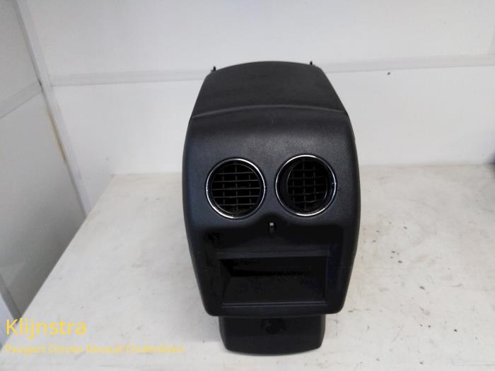 Middle console from a Peugeot 3008 2014