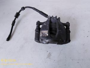 Used Front brake calliper, right Peugeot 3008 I (0U/HU) 1.6 VTI 16V Price on request offered by Fa. Klijnstra & Zn. VOF