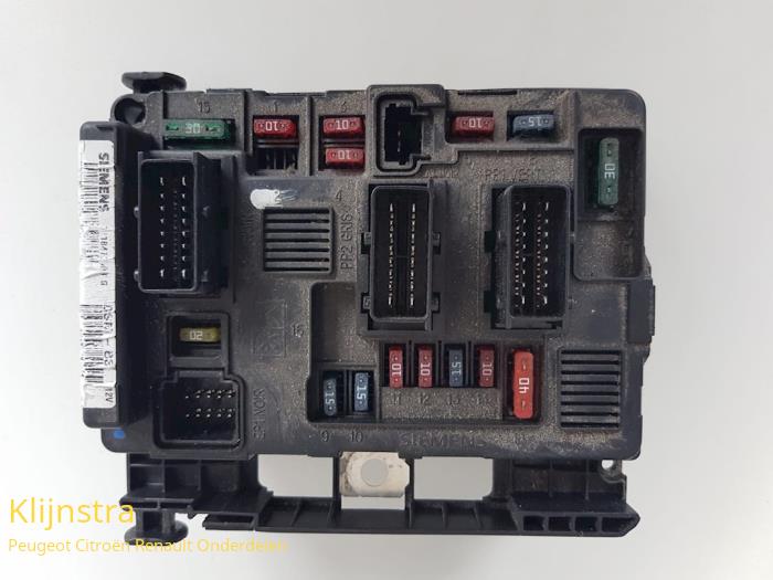 Fuse box Peugeot Partner/Ranch 1.9D - 6500Y1 SIEMENS