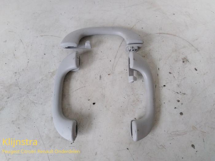Gebrauchte Handgriff Set Peugeot 3008 I (0U/HU) 1.6 VTI 16V Preis auf Anfrage angeboten von Fa. Klijnstra & Zn. VOF