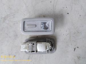 Gebrauchte Lampe Peugeot 3008 I (0U/HU) 1.6 VTI 16V Preis auf Anfrage angeboten von Fa. Klijnstra & Zn. VOF