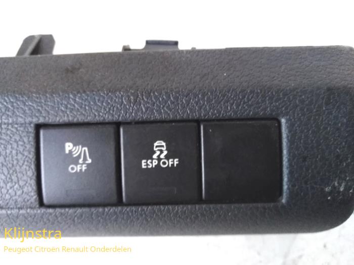 Interruptor ESP de un Peugeot 5008 2011