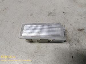 Used Bulb Peugeot 5008 I (0A/0E) Price on request offered by Fa. Klijnstra & Zn. VOF