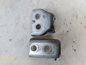 Used Front door hinge, right Peugeot 5008 I (0A/0E) Price on request offered by Fa. Klijnstra & Zn. VOF