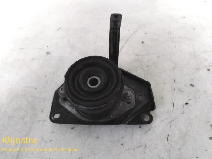 Used Engine mount Peugeot 5008 Price on request offered by Fa. Klijnstra & Zn. VOF
