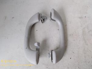Used Handle set Peugeot 5008 I (0A/0E) Price on request offered by Fa. Klijnstra & Zn. VOF