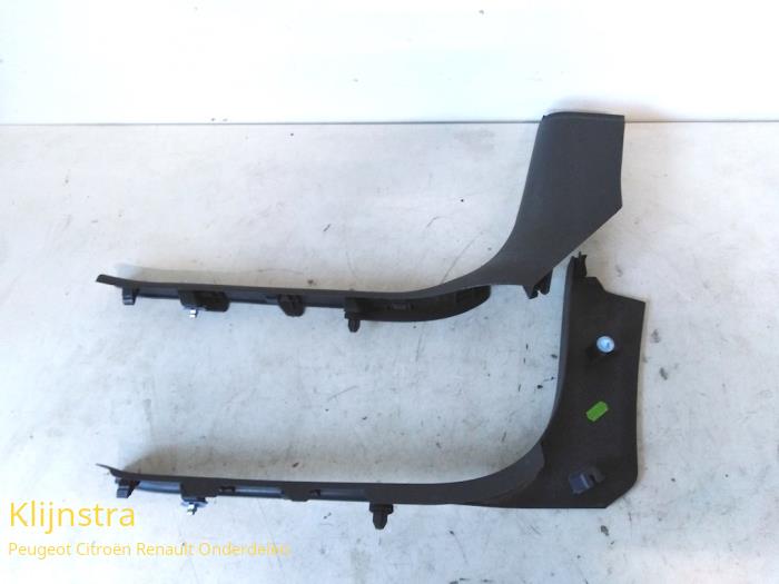 Set of upholstery (complete) from a Peugeot 5008 I (0A/0E)  2011