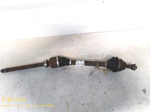 Used Front drive shaft, right Peugeot 5008 Price on request offered by Fa. Klijnstra & Zn. VOF