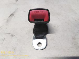 Used Rear seatbelt buckle, right Peugeot 107 1.0 12V Price on request offered by Fa. Klijnstra & Zn. VOF