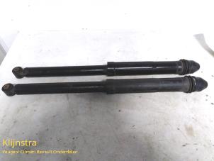 Used Shock absorber kit Peugeot 107 Price on request offered by Fa. Klijnstra & Zn. VOF