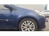 Front wing, right from a Renault Clio III (BR/CR), 2005 / 2014 1.5 dCi 85, Hatchback, Diesel, 1.461cc, 63kW (86pk), FWD, K9K766; K9KT7, 2005-06 / 2012-12, BR1F; CR1F; BRCF; CRCF 2007