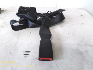 Usagé Kit ceinture de sécurité arrière Peugeot 3008 Prix sur demande proposé par Fa. Klijnstra & Zn. VOF