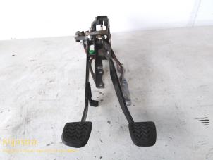 Used Set of pedals Peugeot 107 1.0 12V Price on request offered by Fa. Klijnstra & Zn. VOF