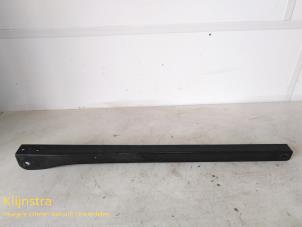 Used Chassis bar, front Peugeot Expert Price on request offered by Fa. Klijnstra & Zn. VOF