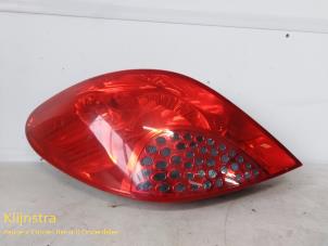 Used Taillight, left Peugeot 207/207+ (WA/WC/WM) 1.4 16V Price on request offered by Fa. Klijnstra & Zn. VOF