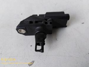 Used Mapping sensor (intake manifold) Peugeot 308 Price on request offered by Fa. Klijnstra & Zn. VOF