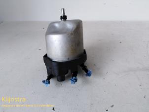 Used Oil filter Peugeot 308 Price on request offered by Fa. Klijnstra & Zn. VOF
