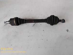 Used Front drive shaft, left Peugeot 5008 I (0A/0E) 1.6 THP 16V Price on request offered by Fa. Klijnstra & Zn. VOF