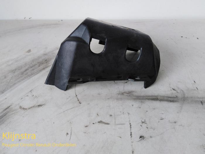 Neue Abdeckplatte Nebelscheinwerfer links Peugeot 306 Break (7E) Preis auf Anfrage angeboten von Fa. Klijnstra & Zn. VOF