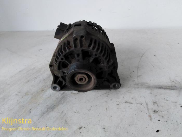 Begagnade Dynamo Peugeot 206 (2A/C/H/J/S) 1.1 XN,XR Pris på förfrågan erbjuds av Fa. Klijnstra & Zn. VOF