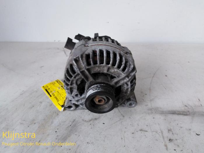Begagnade Dynamo Peugeot 206 (2A/C/H/J/S) 2.0 XS,XT HDi Pris på förfrågan erbjuds av Fa. Klijnstra & Zn. VOF