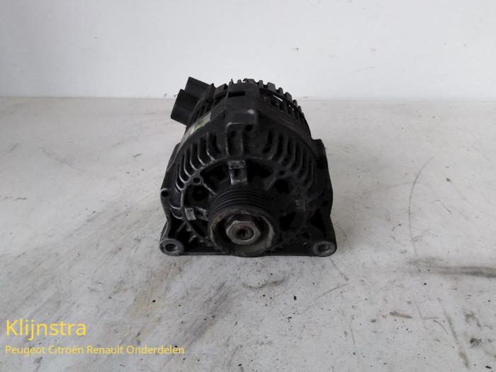 Begagnade Dynamo Peugeot 206 (2A/C/H/J/S) 1.1 XN,XR Pris på förfrågan erbjuds av Fa. Klijnstra & Zn. VOF