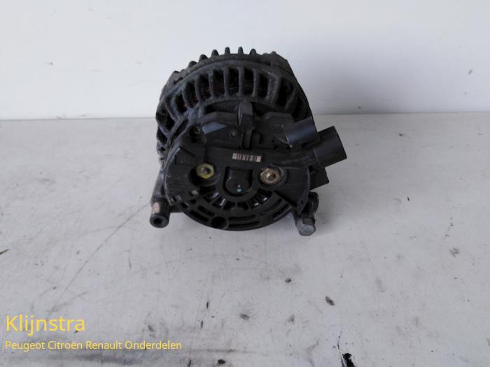 Dynamo from a Peugeot 307 SW (3H) 2.0 HDi 110 FAP 2002
