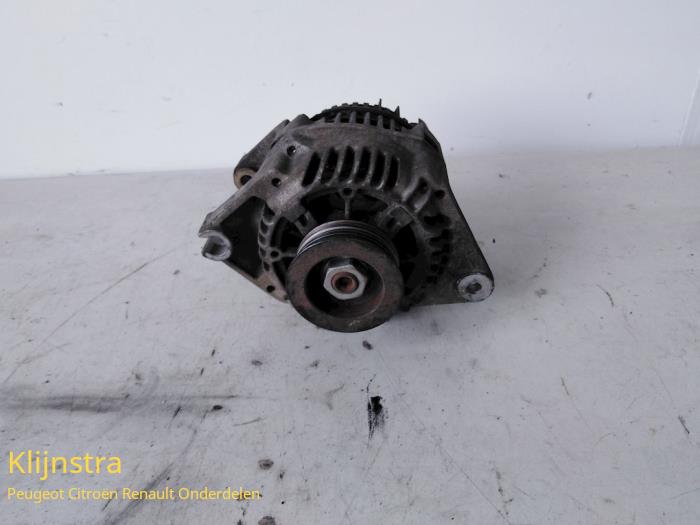 Used Dynamo Peugeot 405 II (4B) 1.9 D Price on request offered by Fa. Klijnstra & Zn. VOF