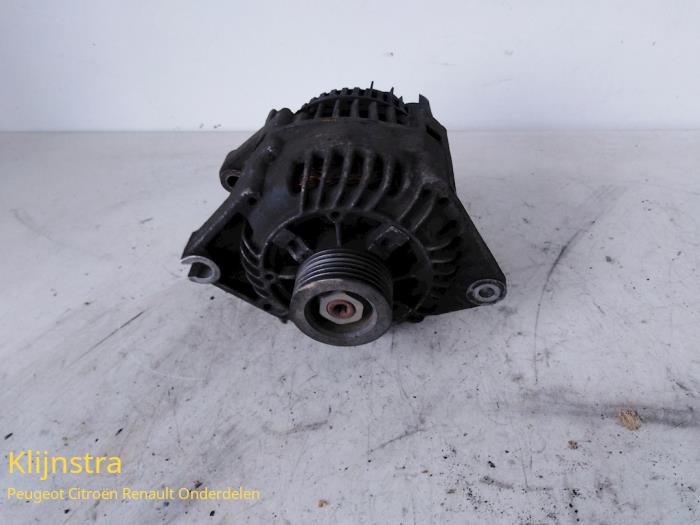 Used Dynamo Peugeot Boxer (230L) 2.5D 270M 12V Price on request offered by Fa. Klijnstra & Zn. VOF