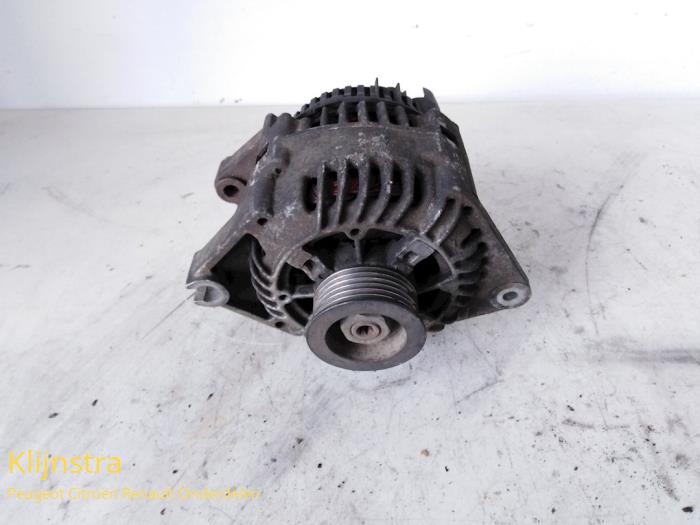 Used Dynamo Peugeot Boxer (230L) 2.5D 270C 12V Price on request offered by Fa. Klijnstra & Zn. VOF