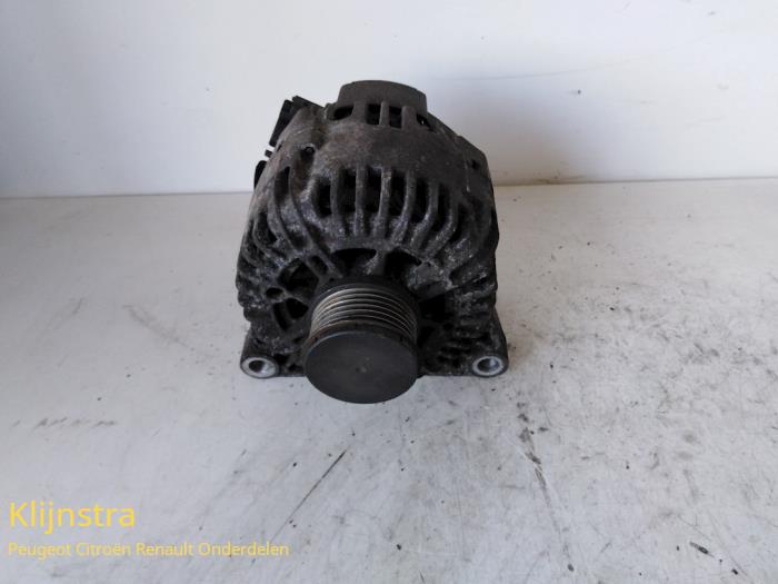 Begagnade Dynamo Peugeot 206 (2A/C/H/J/S) 1.9 D Pris på förfrågan erbjuds av Fa. Klijnstra & Zn. VOF