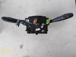 Used Steering column stalk Peugeot 206 (2A/C/H/J/S) 2.0 XS,XT HDi Price on request offered by Fa. Klijnstra & Zn. VOF