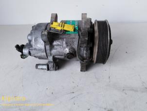 Used Air conditioning pump Peugeot 307 Break (3E) 2.0 HDi 90 Price on request offered by Fa. Klijnstra & Zn. VOF