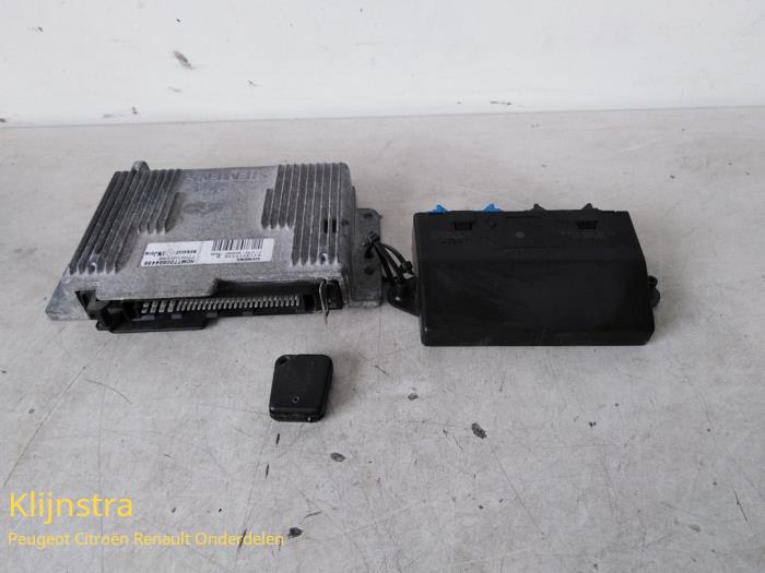 Used Engine management computer Renault Laguna I (B56) 1.8 Price € 175,00 Margin scheme offered by Fa. Klijnstra & Zn. VOF