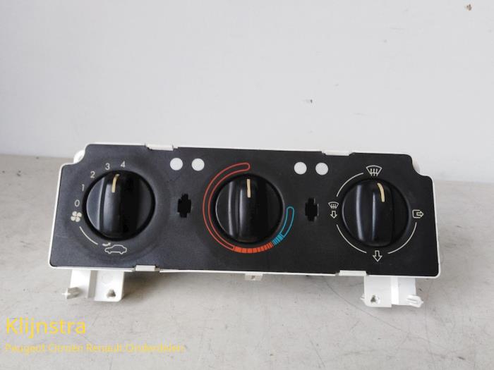 Panel de control de calefacción de un Peugeot 306 (7A/C/S) 1.4 XN,XR,XA,XRA Kat. 1995