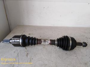 Used Front drive shaft, left Citroen C5 I Berline (DC) 2.2 HDi 16V FAP Price on request offered by Fa. Klijnstra & Zn. VOF