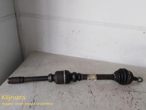 Used Front drive shaft, right Citroen C5 I Break (DE) 2.0 16V Price on request offered by Fa. Klijnstra & Zn. VOF