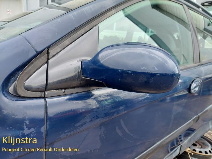 Wing mirror, left from a Citroën C5 I Break (DE) 2.0 16V 2003