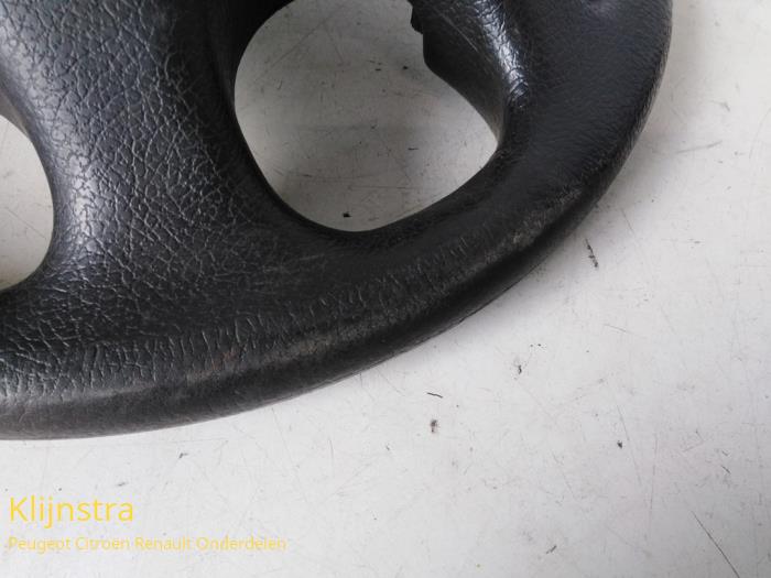 Steering wheel from a Peugeot 306 Break (7E) 2.0 HDi 1999