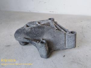 Used Engine mount Renault Master II (JD) 2.5 D T28 Price on request offered by Fa. Klijnstra & Zn. VOF