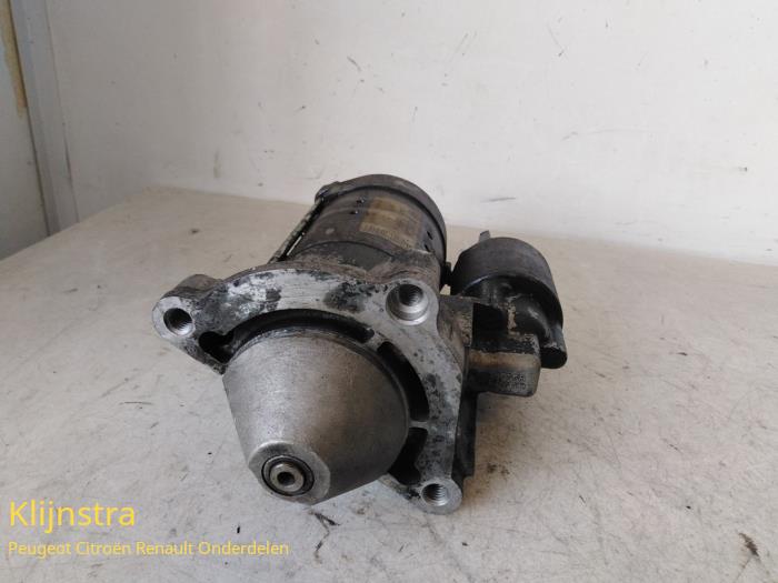 Used Starter Citroen C5 I Berline (DC) 2.2 HDi 16V FAP Price on request offered by Fa. Klijnstra & Zn. VOF