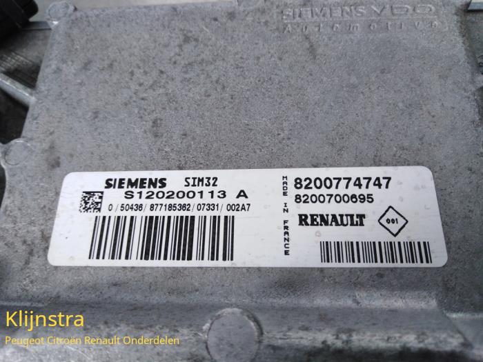 Ordenador de gestión de motor de un Renault Twingo II (CN) 1.2 2008