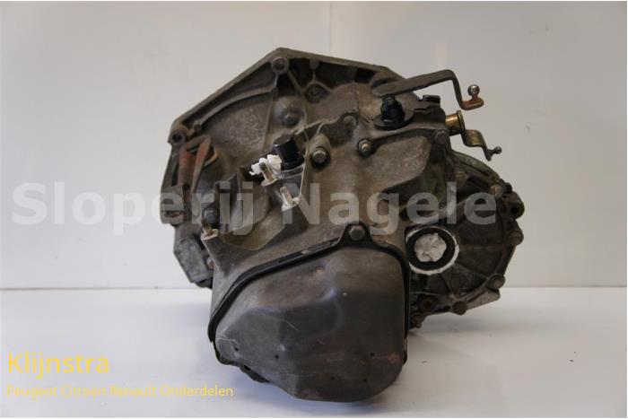 Gearbox from a Peugeot 206 (2A/C/H/J/S) 1.6 XS,XT 1999