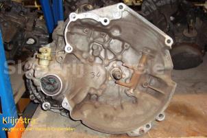 Used Gearbox Peugeot 306 (7A/C/S) 1.4 XN,XR,XA,XRA Kat. Price on request offered by Fa. Klijnstra & Zn. VOF